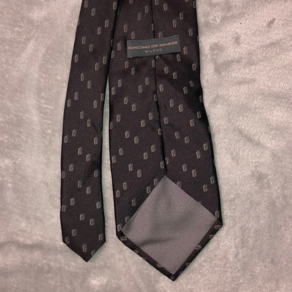 Beautiful Giacomo De Senese Milano Silk Necktie - Picture 3 of 3
